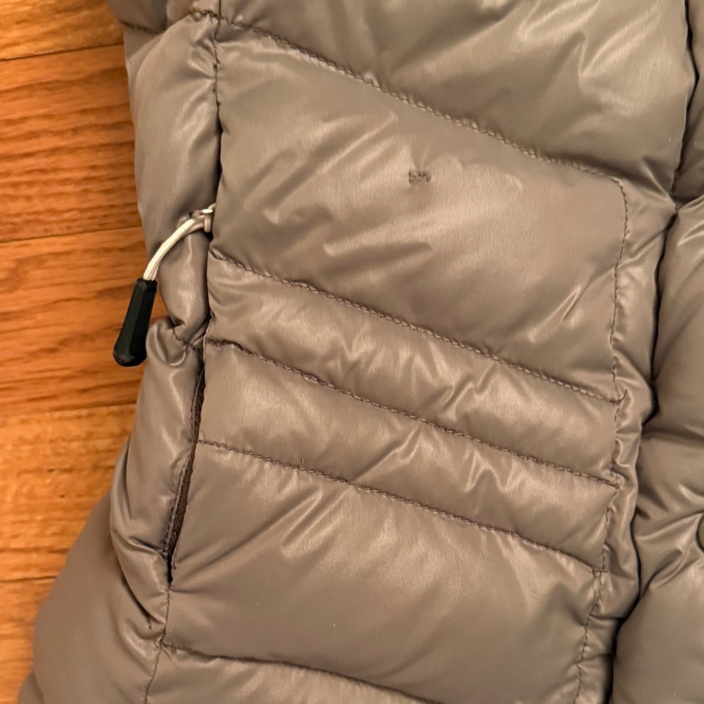 The North Face 700 Fill Down Puffer Vest Women’s Small Beige Taupe - Picture 4 of 6